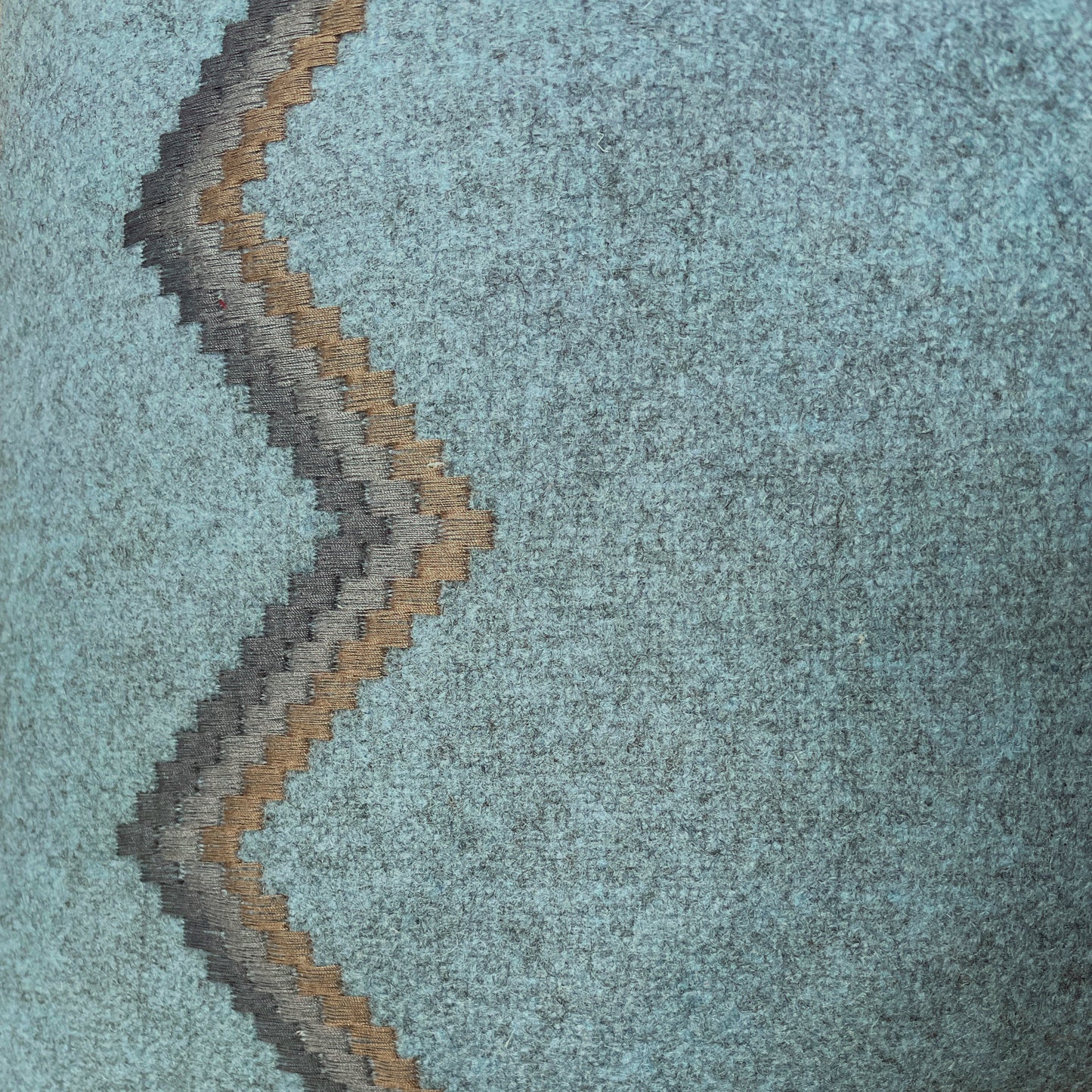 Cuscino Lana Melange ricamo Chevron - Pronta Consegna