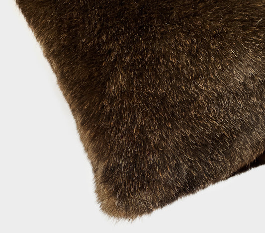 Eco-fur heart cushion