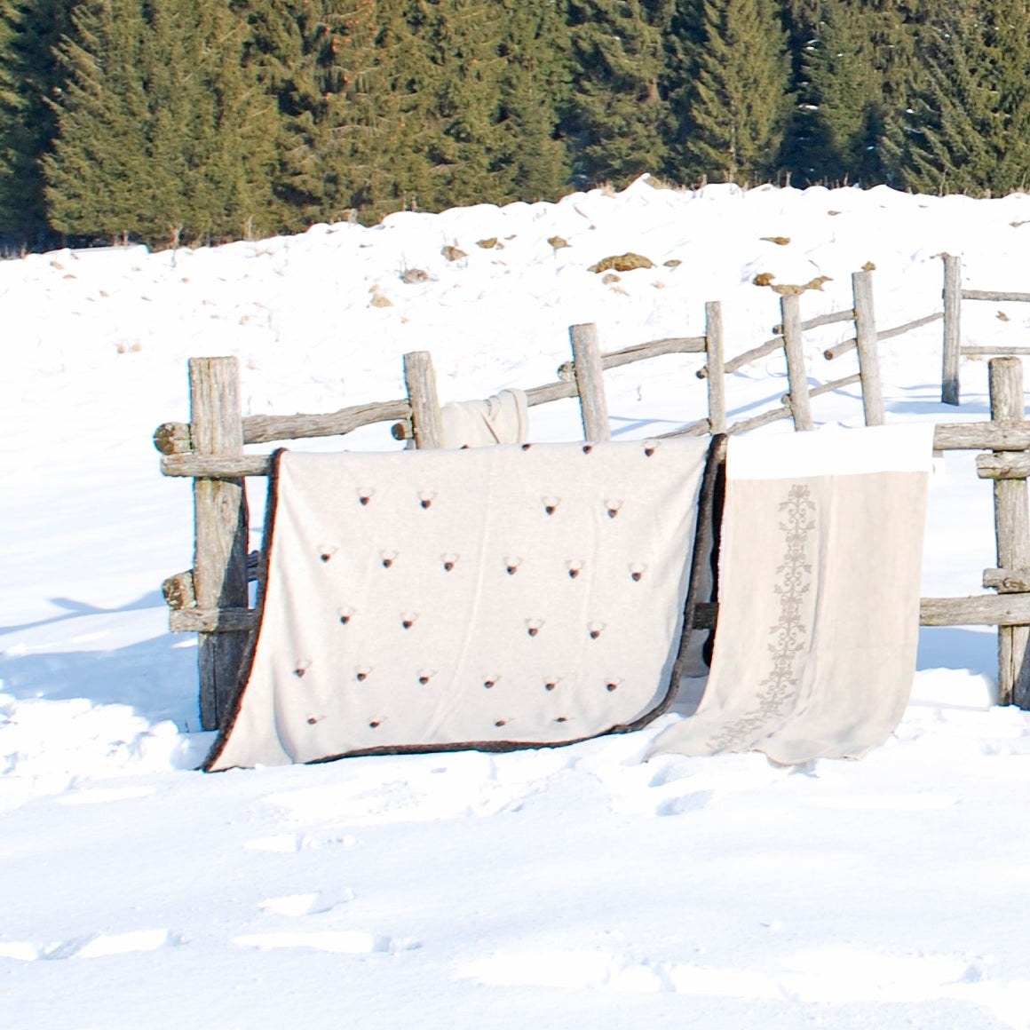Tenda lana melange Cuore con corna