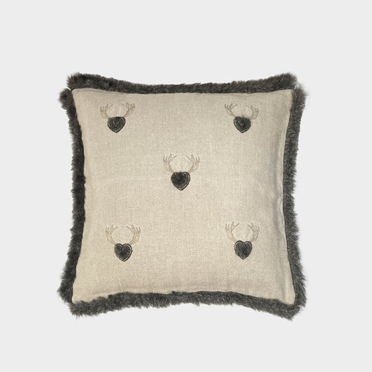 Cuscino lino cuori pelliccia