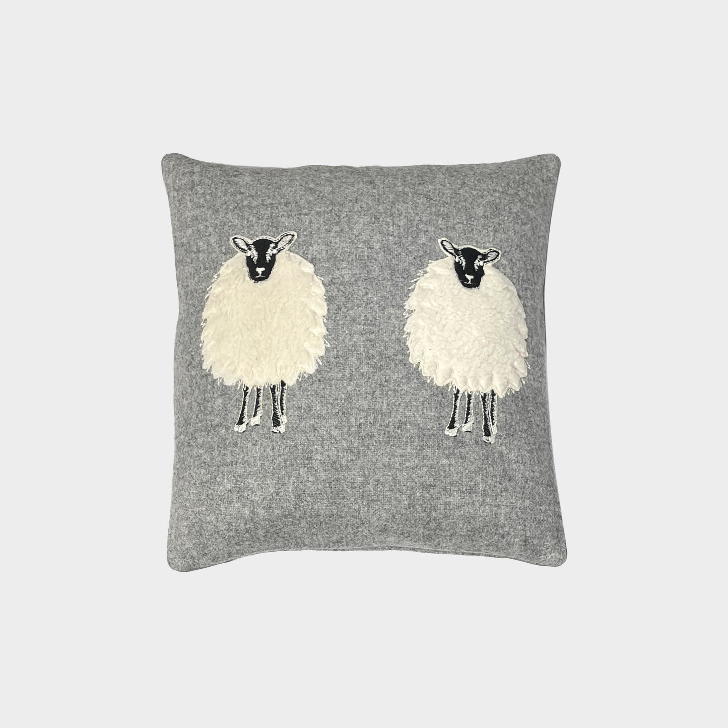 Coussin mouton en laine mélangée