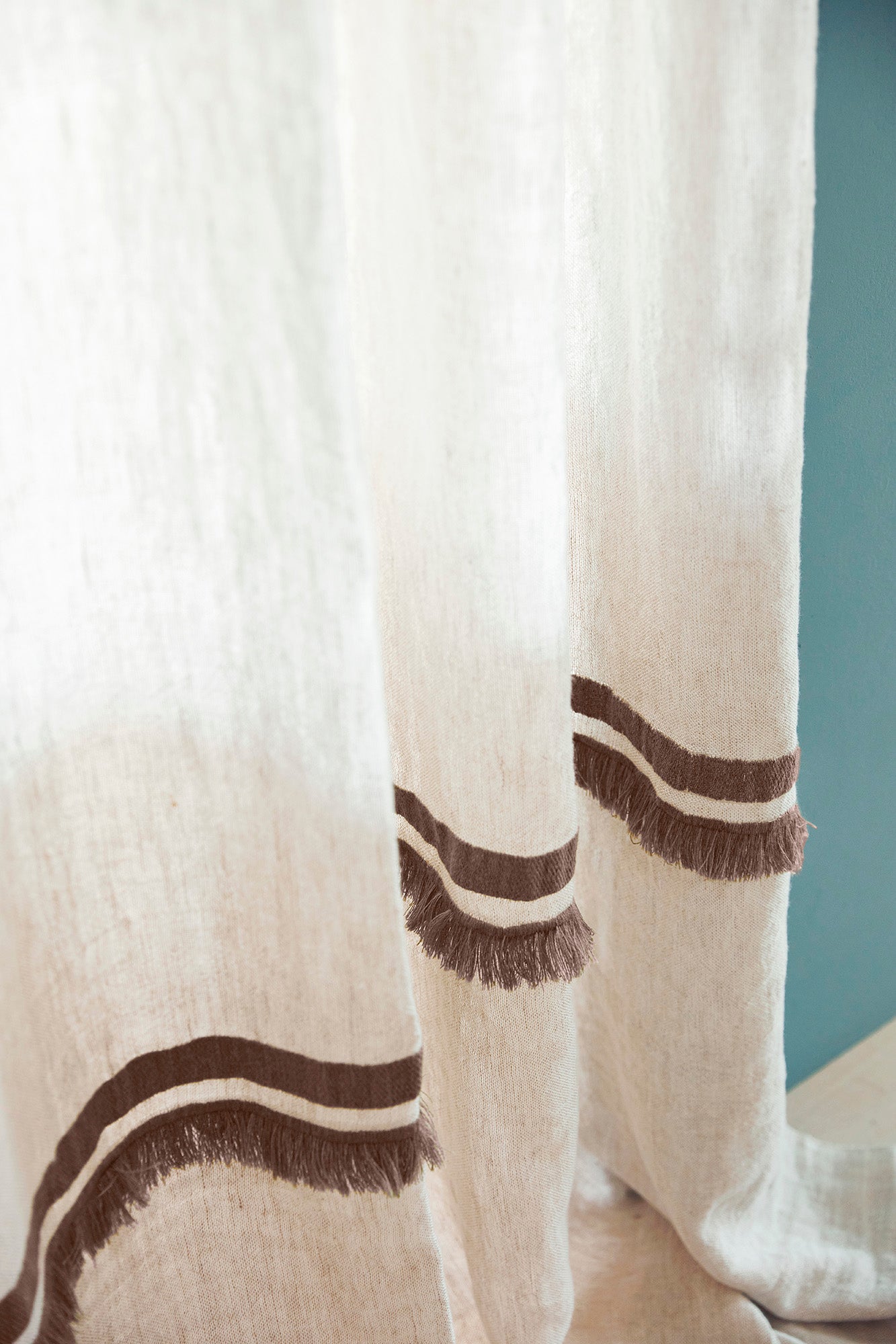 Linen curtain with fringe