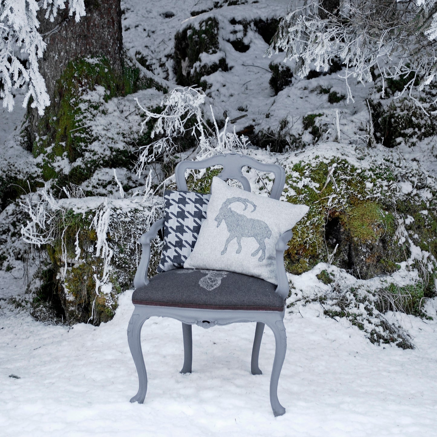 Coussin en laine mélangée Bouquetin