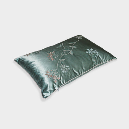 Geranium shiny cotton cushion